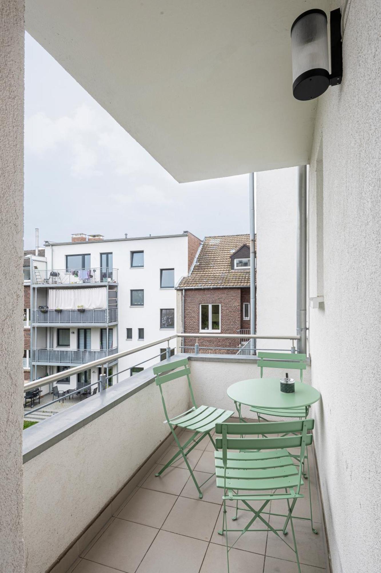 Olive Apartments - 2X Kingsize Betten - Sehr Zentral Leverkusen Exterior photo